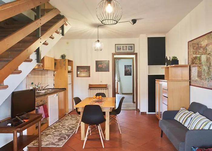 Guesthost - Little Brick House On Hills * Siena